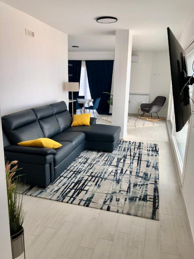 Sapphire Penthouse Apartment โตรเปอา ภายนอก รูปภาพ